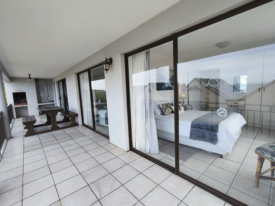 12 Bedroom Property for Sale in Paradise Beach Eastern Cape